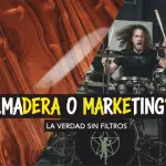 Arce, Abedul o Acrílico: ¿Realmente influye la madera en el sonido de tu batería? Borja Mollá analizando la madera de una batería acústica profesional para comparar el sonido de arce, abedul y acrílico